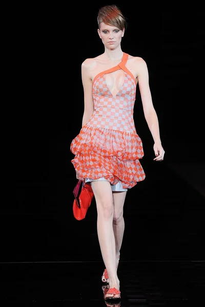 Look 28